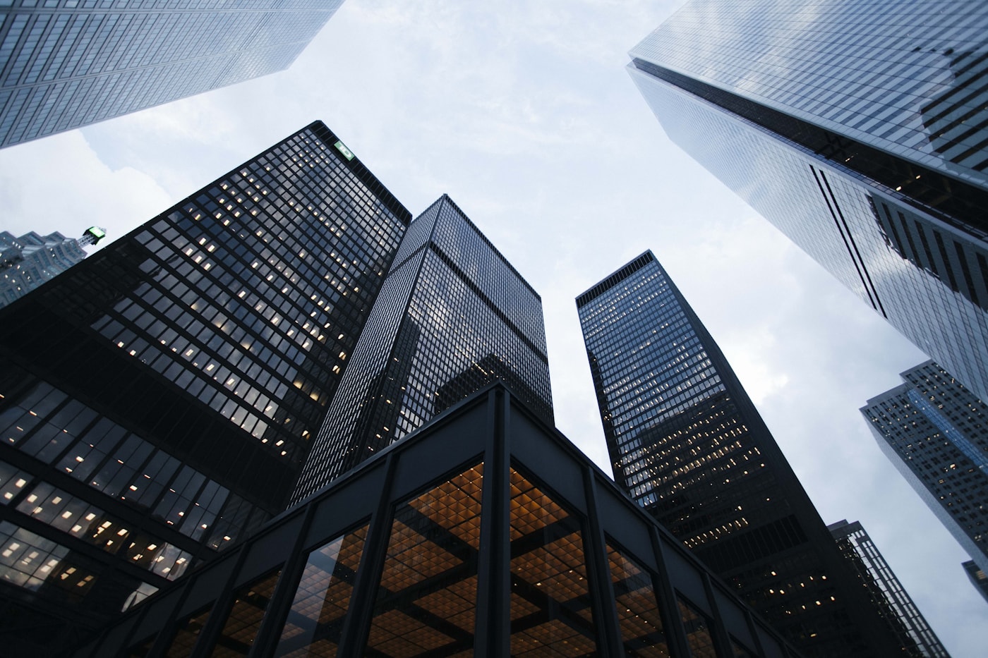 Ilustrasi Commercial Development